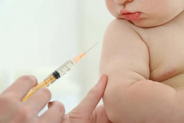Sorriso: Vacina pediátrica contra covid está disponível para crianças, de 6 meses a 4 anos, em todos os PSFs
